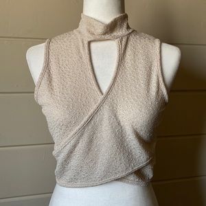 Cropped Mock Neck Top Size large